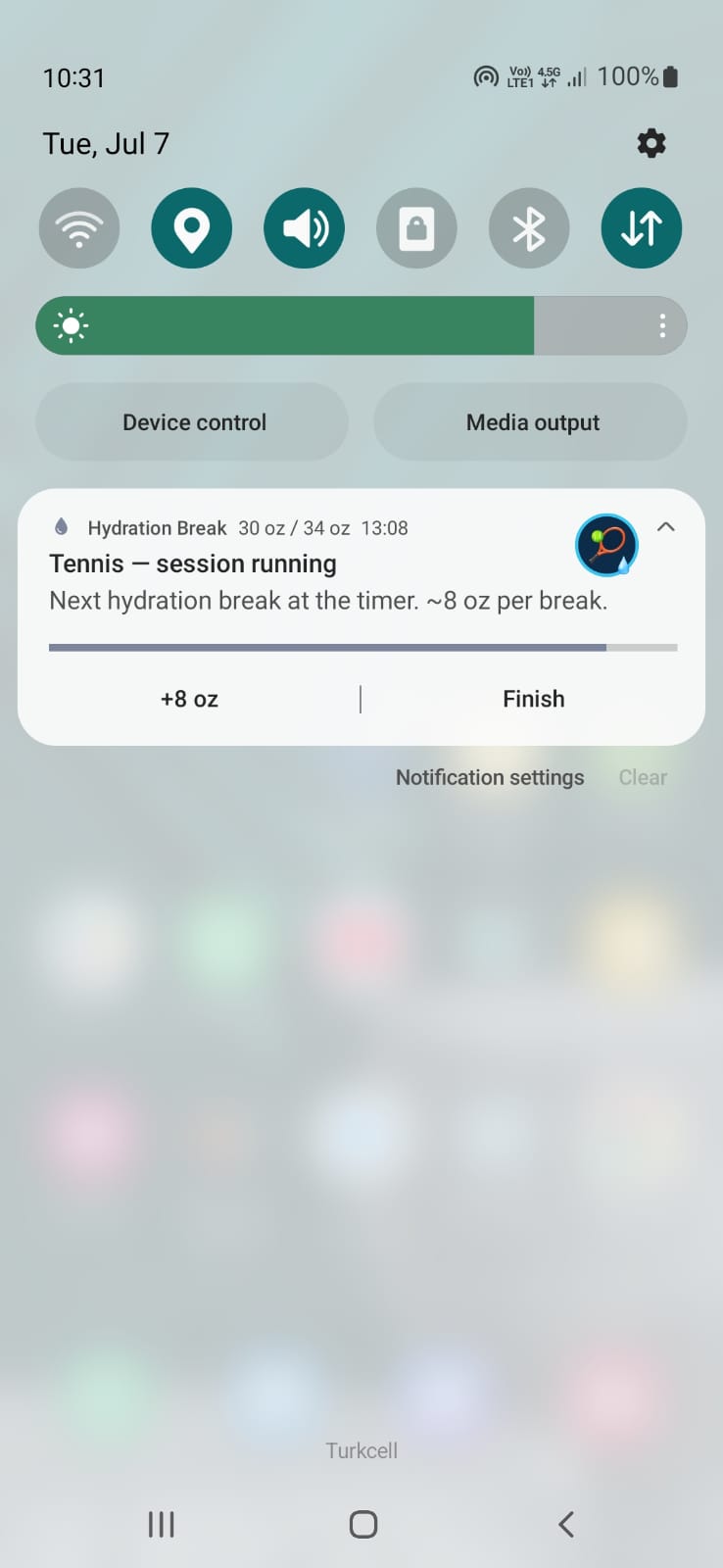 Lock screen notification with hydration break countdown and quick add button